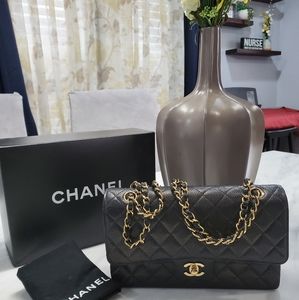 Authentic Chanel Medium Caviar Flap